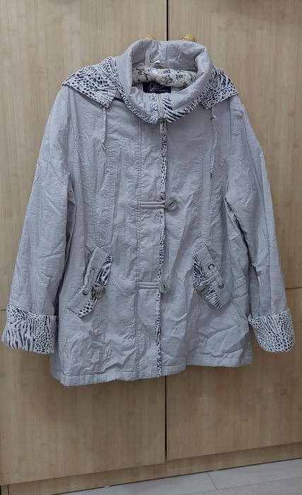 ЯКЕ с качулка, дълж. ⅞ и Манто черно дълго ХХХL