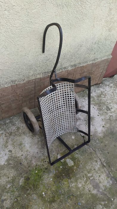 Suport flori metalic