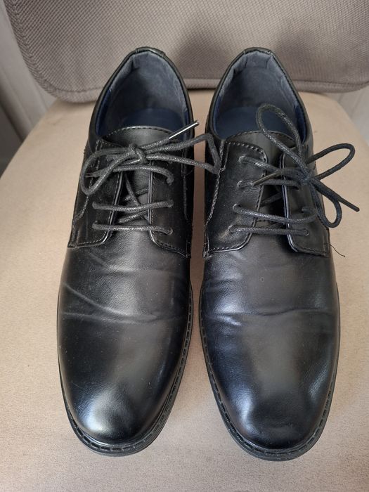 Pantofi piele mărimea 39 băieți