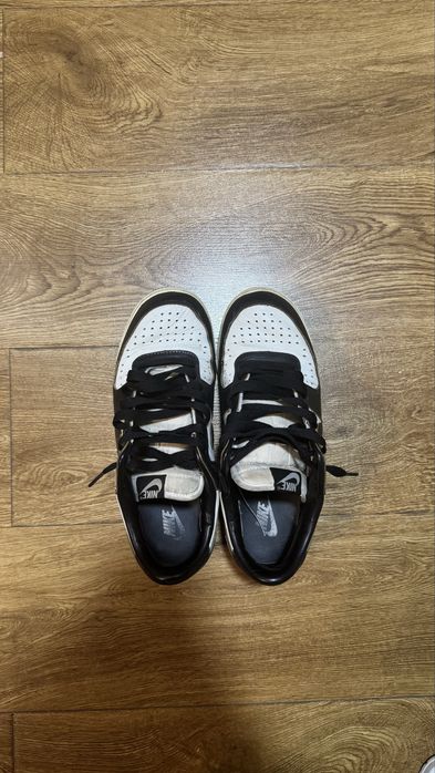 Продам кроссовки Nike (ориг)