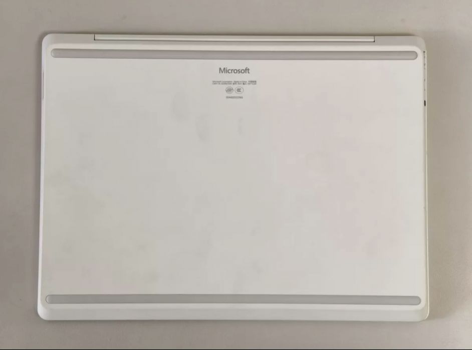 Продам surface go