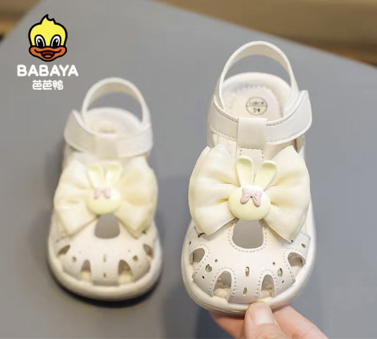 Сандали для девочки