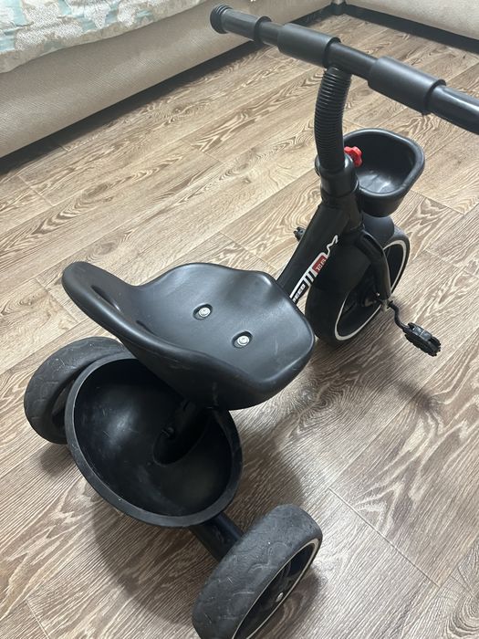 Продам трехколесный велосипед