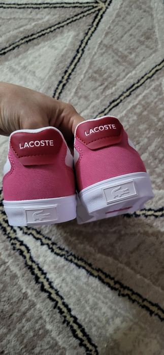 Кроссовки от Lacostе