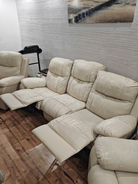 Продавам холна гарнитура 3+2+1