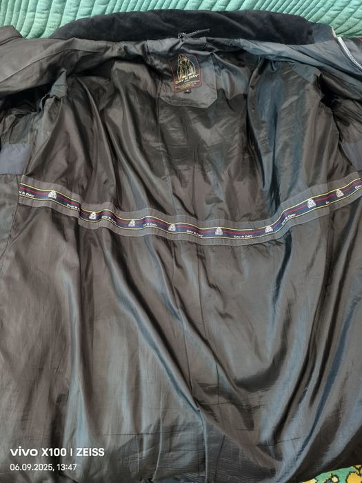 Продам зимний пуховик,недорого