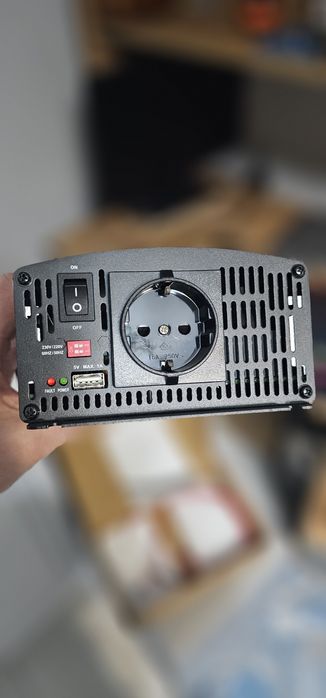 Инвертор 12 220 Epever 500w
