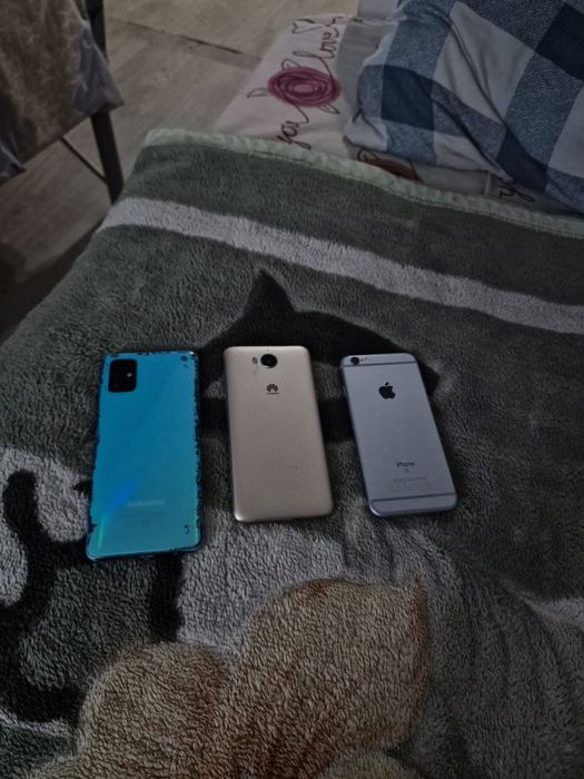 Телефоны на запчасти