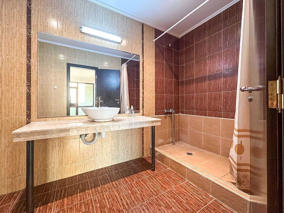 Продава се Двустаен апартамент в Бургас, Меден рудник - зона А - 70 кв.м за 510 €/кв.м - Снимка #1