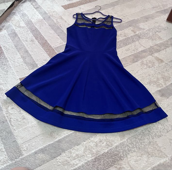 Продам платье  состояние новое