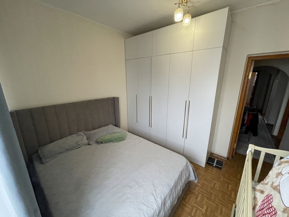 Кровать,и шкаф продается