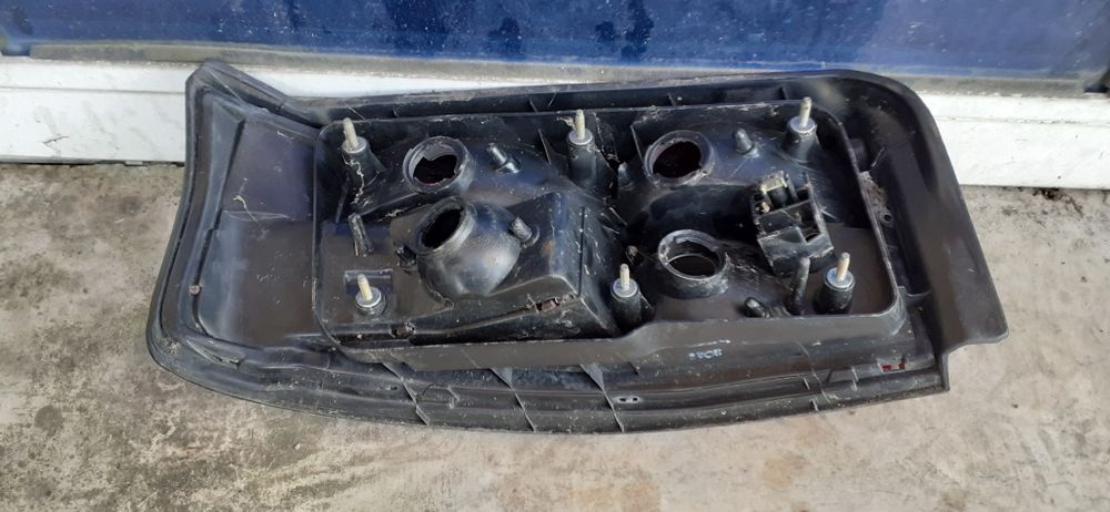 Десен Стоп Mazda 323 BG Hatchback 1994 Година Мазда 323 Хечбек.