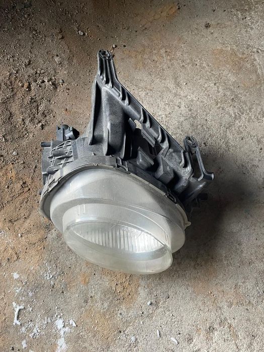 фара на Nissan Juke