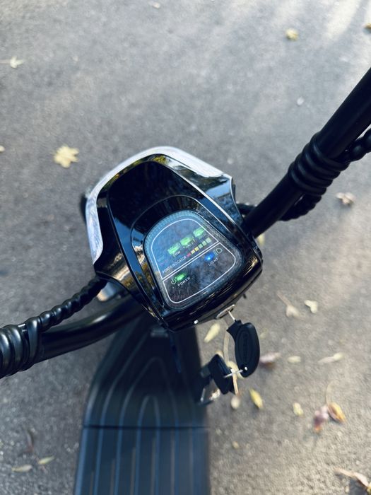 Vând trotinetă electrică / scuter electric tip Harley