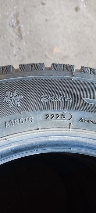 Шины зимние 215/60/16
