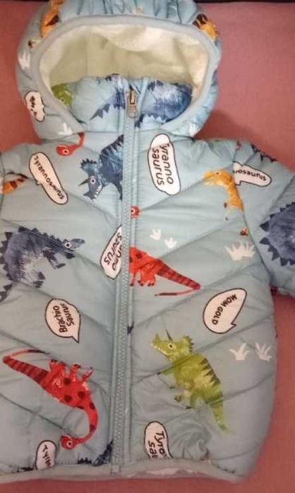 Бебешко яке с динозаври