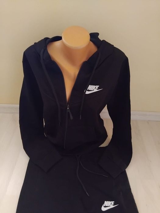 Trening dama Adidas si Nike ieftin.