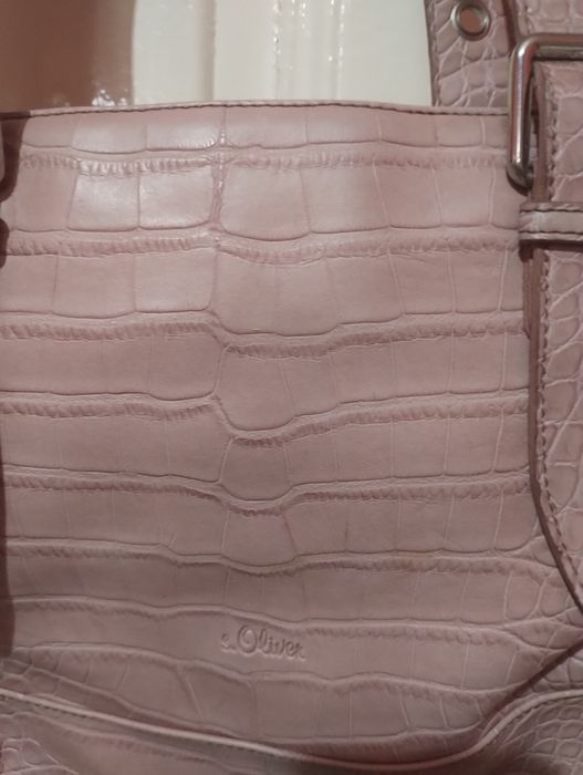 Розова дамска чанта от естествена кожа  s'Olivers