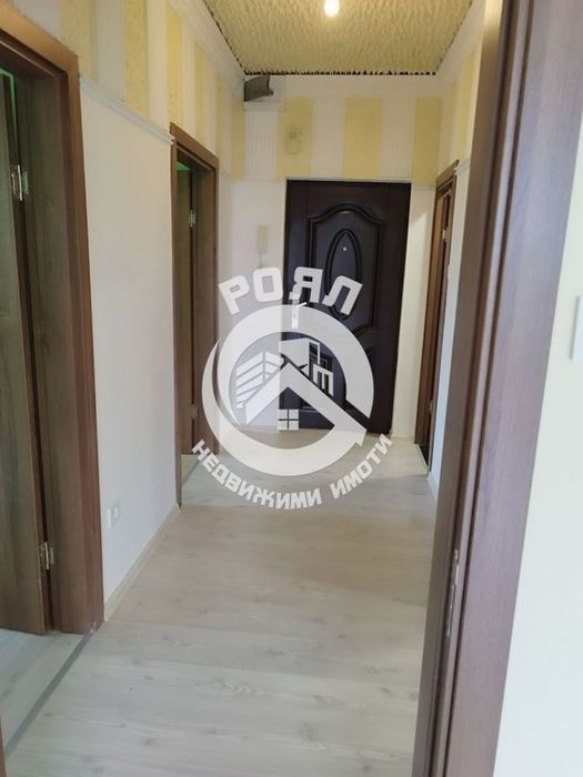 Продава се Тристаен апартамент в Пловдив, Тракия - 70 кв.м за 1586 €/кв.м - Снимка #2