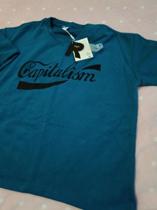 Продам новые футболки