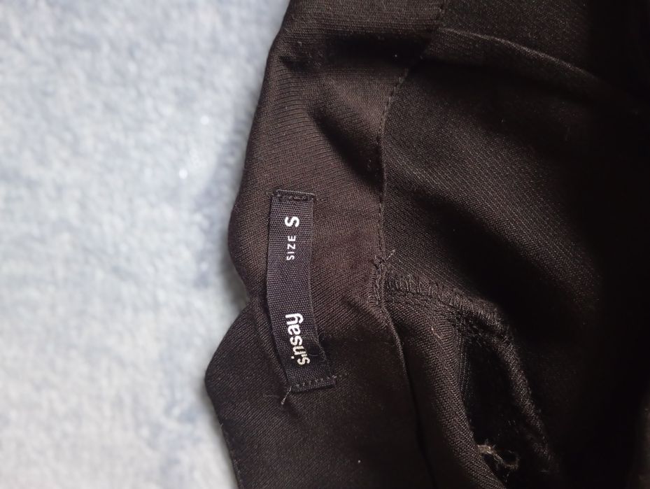 Pantaloni eleganți