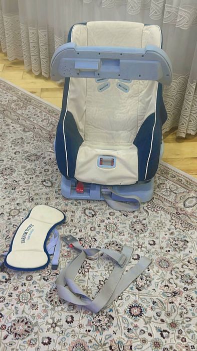 Детское авто-кресло