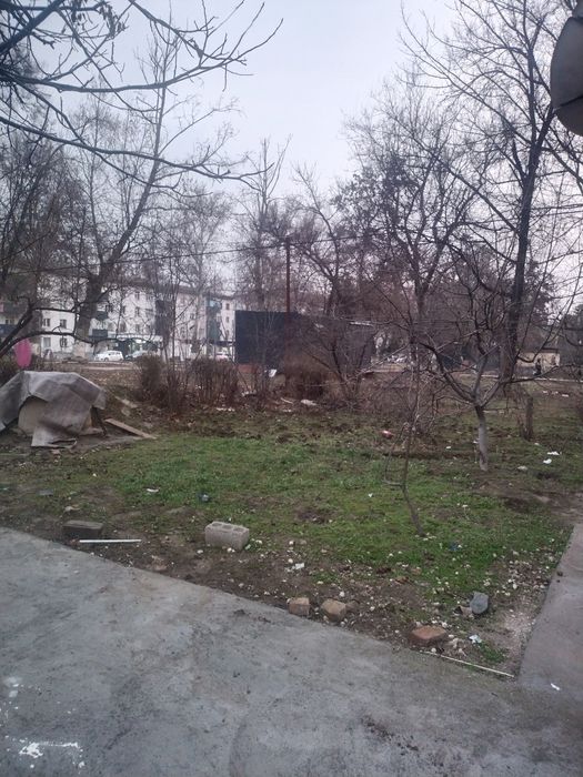 3 xonali dom sotiladi