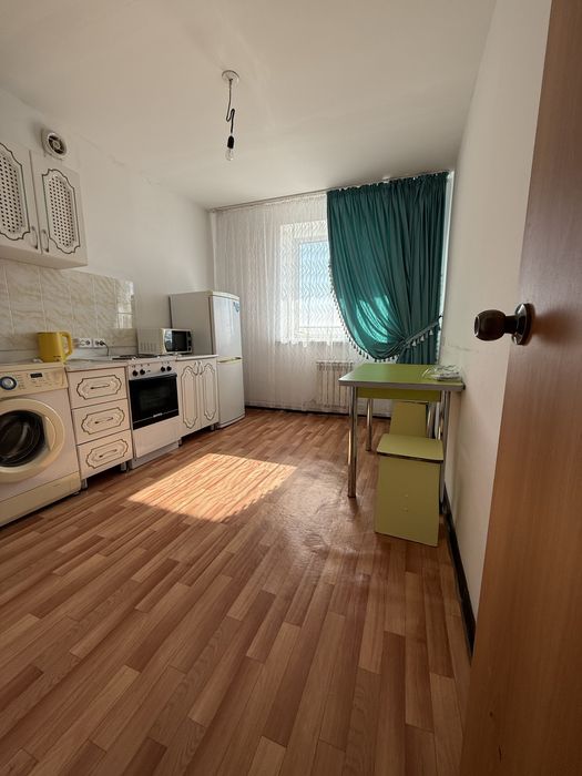 Сдам квартиру семейной паре  , либо девушке