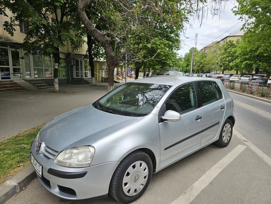 Vând Vw Golf 5 1.9 Tdi 105 cp