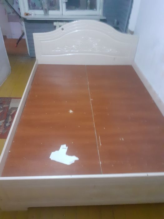 Кровать двуспальная