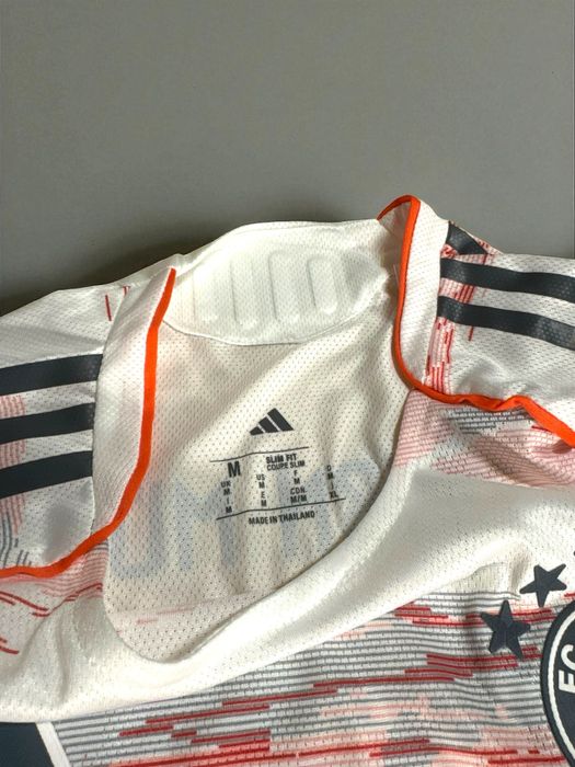 Tricou de Fotbal Bayern Munchen 25/26 Away ( Player Version )