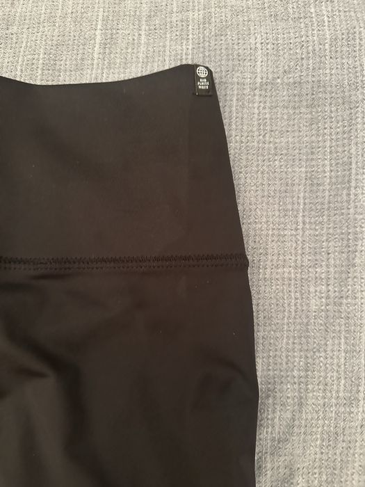 Pantaloni superbi Adidas noi nefolositi