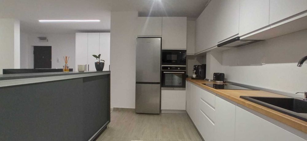 Apartament de închiriat