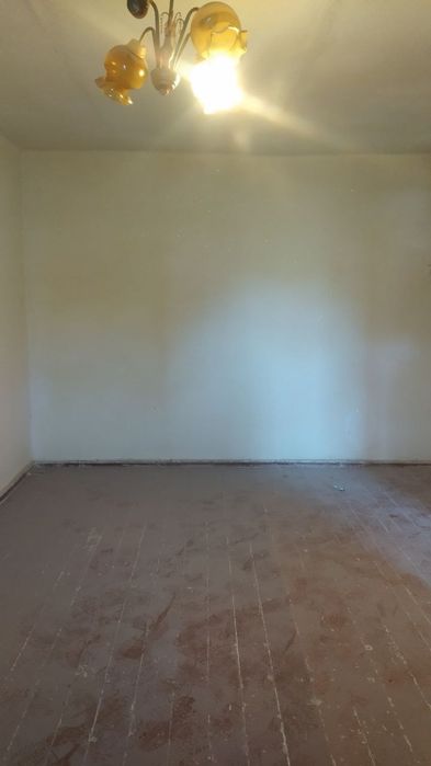 Продаётся 2-х  комнатная квартира!