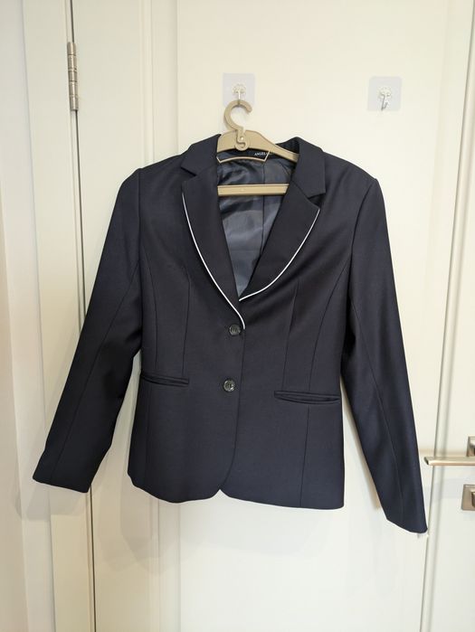 Женский школьный пиджак