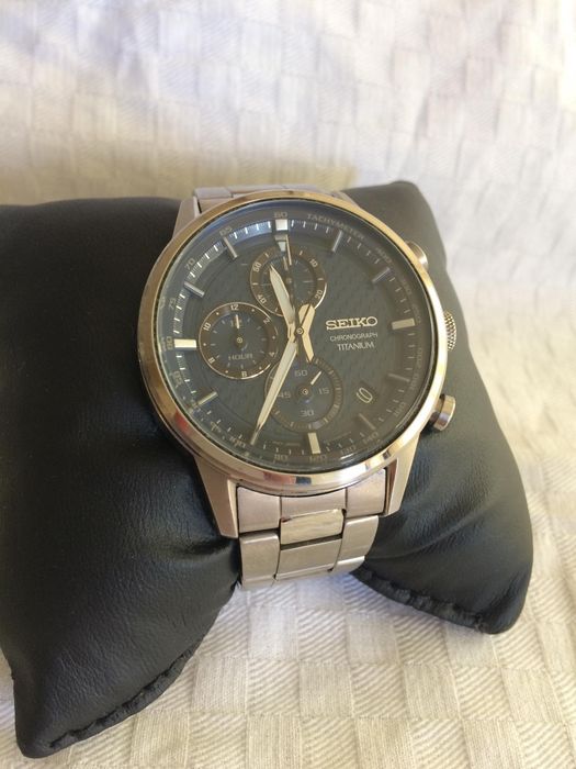 Мъжки часовник Seiko Chronograph Titanium SSB387P1
Продавам страхотен