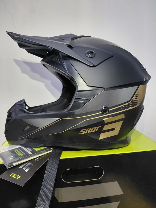 Чисто нова каска Shot pulse edge