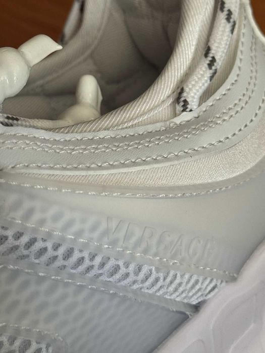 Versace Chain Reaction - Triple White 40-44