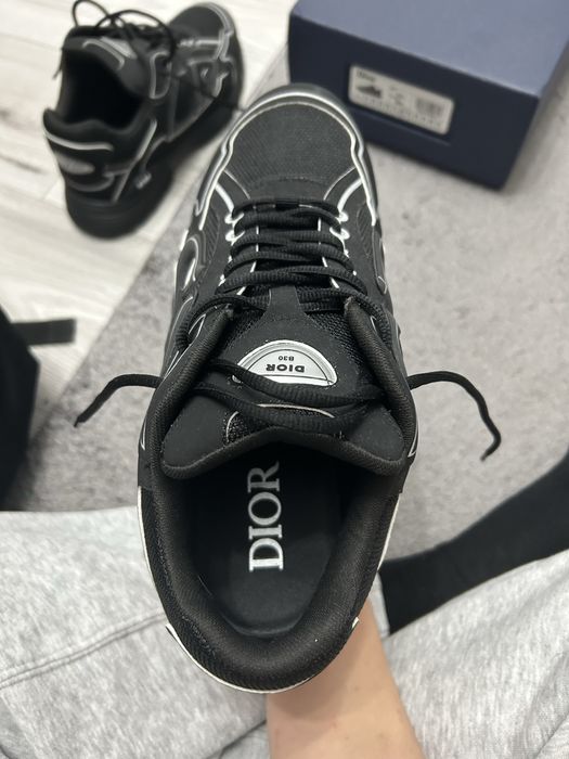 Dior b30 culoare negru