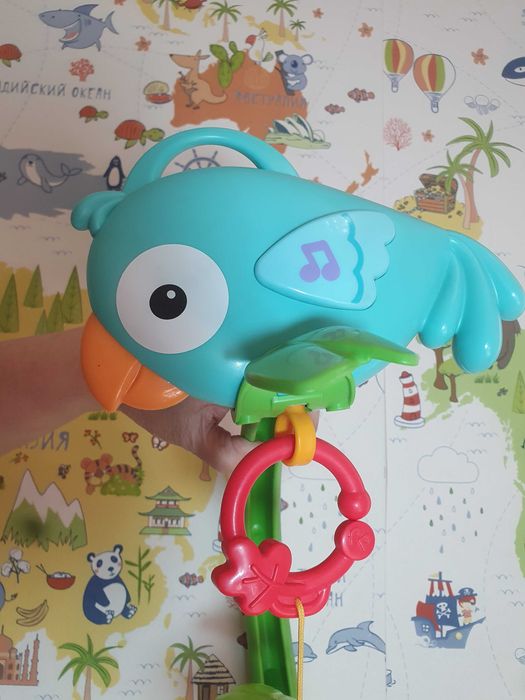 Мобиль на кроватку,Fisher Price 3 в 1 весёлый попугай