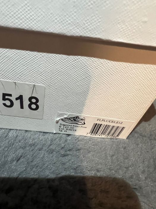 Guess оригинални обувки