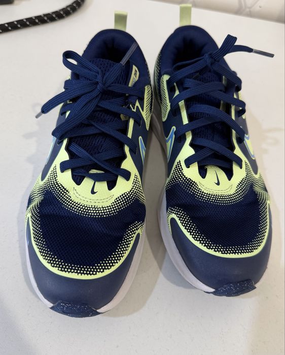 Кроссовки для подростка Nike размер 37,5