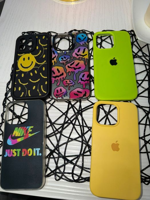 Vând huse  Iphone 13 Pro