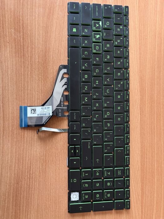 Продам клавиатуру с подсветкой hp pavilion gaming model 16-a0030ur