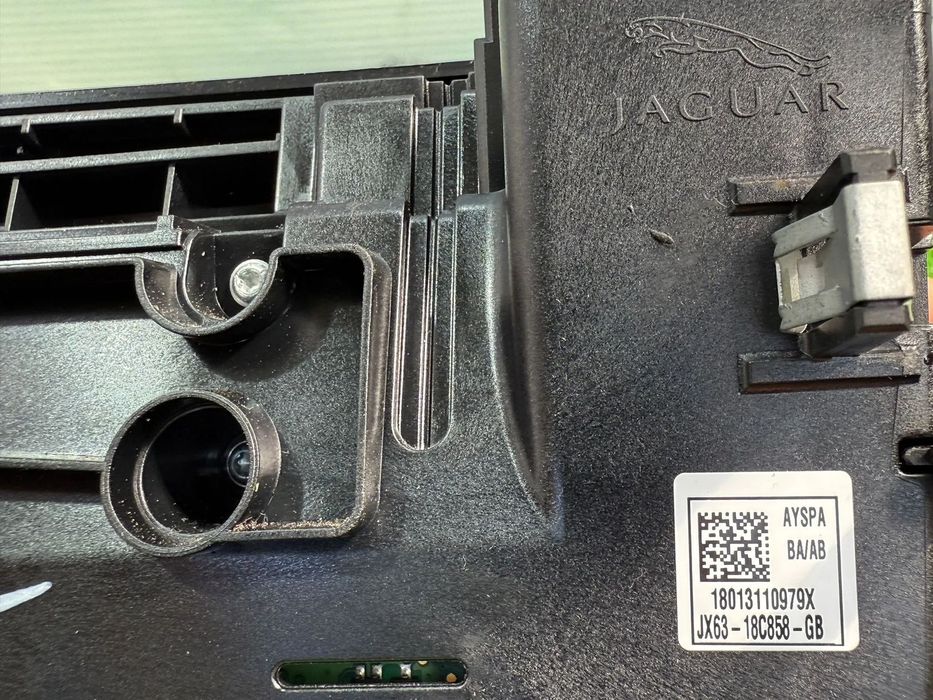 PANOU COMANDA AC / CLIMA / BUTON START - STOP / AVARIE JAGUAR F-PACE X761 2018 2.0 DIESEL / 5 USI COD OEM JX63-18C858-GB 18013110979X 2016-2020