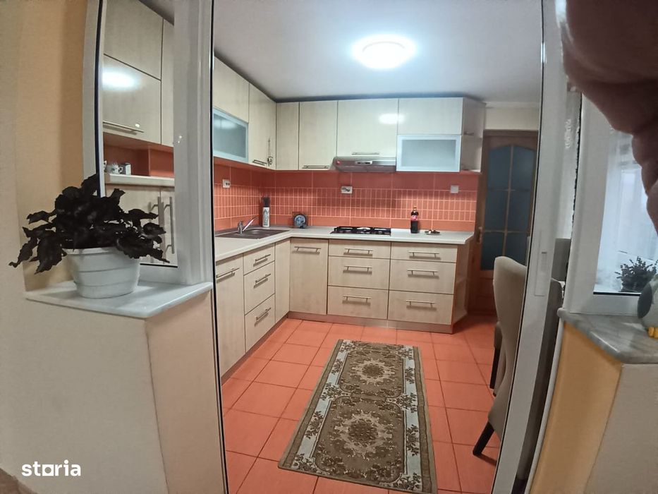 Zona Dumbravei, casa superba cu 10 ari teren