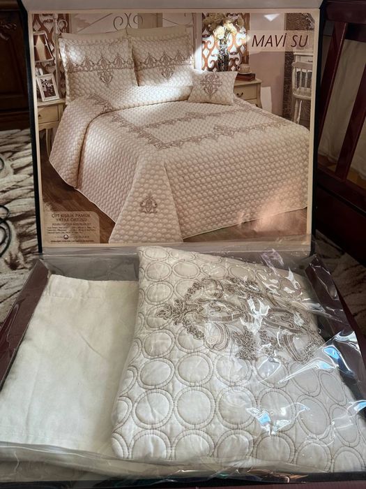 Покрывало на двуспальную кровать/krovatga pokrival