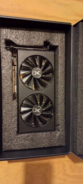 Placa video XFX Radeon RX 6600 XT Speedster