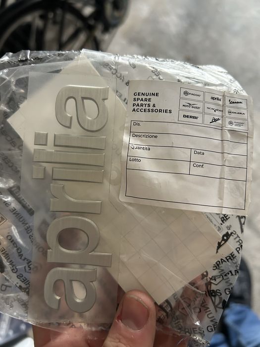 Litere Aprilia originale