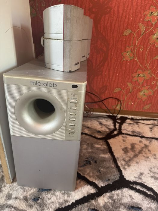 SAMBUFER MICROLAB X8 5.1 Sotiladi srochno!